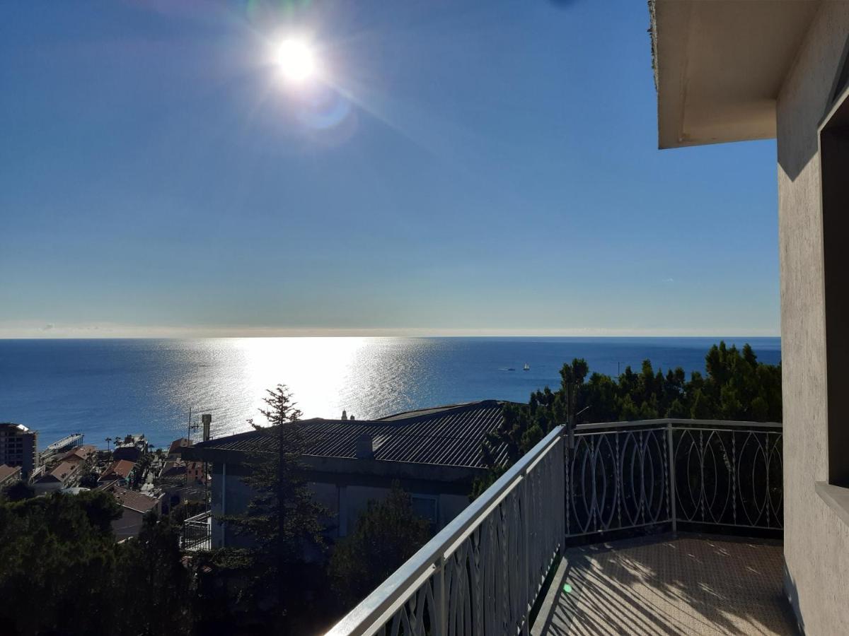 Bressa De Ma Affittacamere, Room & Breakfast Pietra Ligure Bagian luar foto