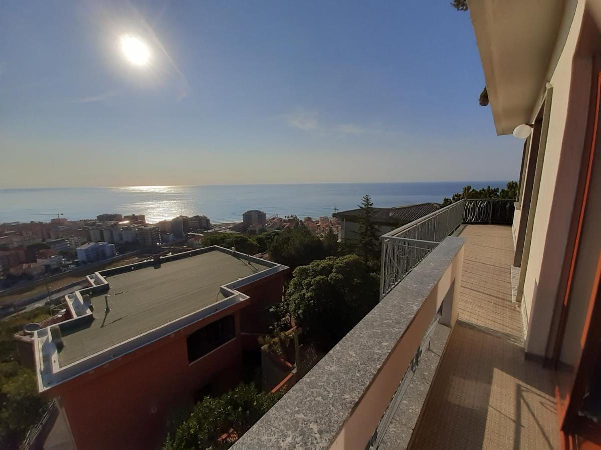 Bressa De Ma Affittacamere, Room & Breakfast Pietra Ligure Bagian luar foto