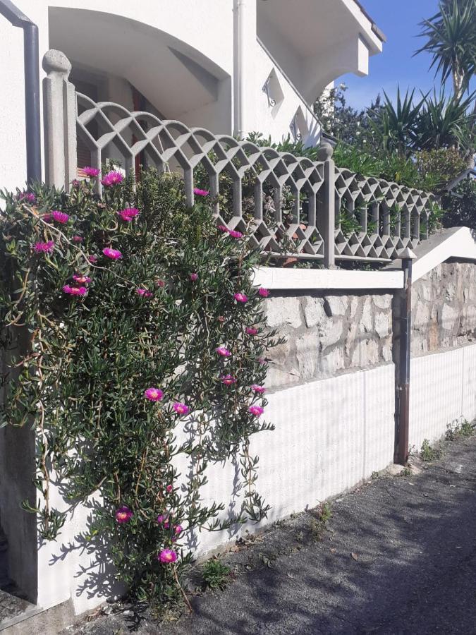 Bressa De Ma Affittacamere, Room & Breakfast Pietra Ligure Bagian luar foto
