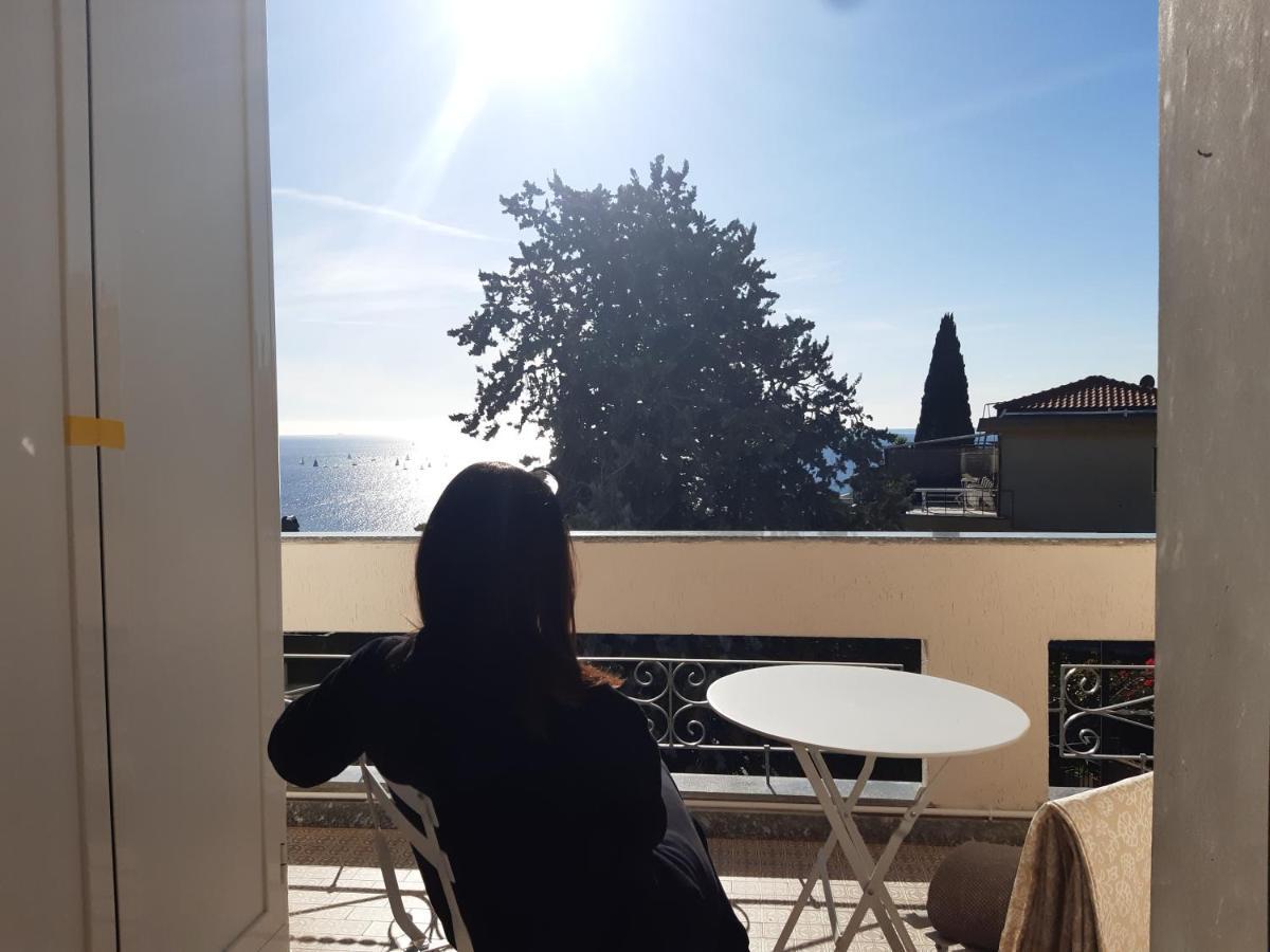 Bressa De Ma Affittacamere, Room & Breakfast Pietra Ligure Bagian luar foto